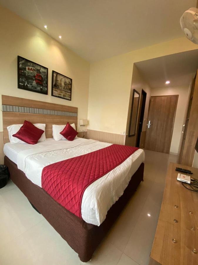 Hotel Airport Prime -Near Mumbai International Airport Andheri East Exterior photo