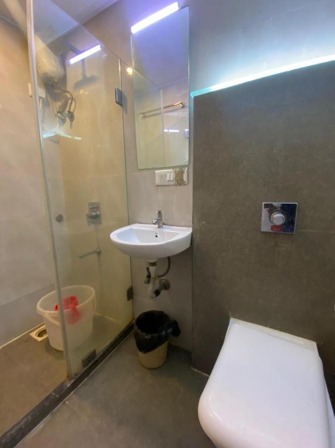 Hotel Airport Prime -Near Mumbai International Airport Andheri East Exterior photo
